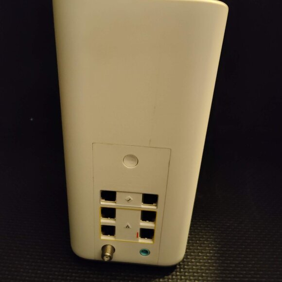 XFINITY High Speed Router and cable modem xb-7 - Picture 2 of 2